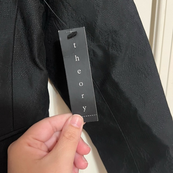 NWT Theory Cheyla Croppes Blazer Size 2 - Picture 6 of 10